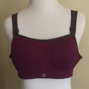 NWT Somasport Athletic Bra 32A contour underwire
